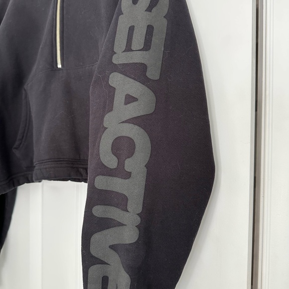 SET Active Half Zip Circle Logo Original Release - Picture 3 of 6